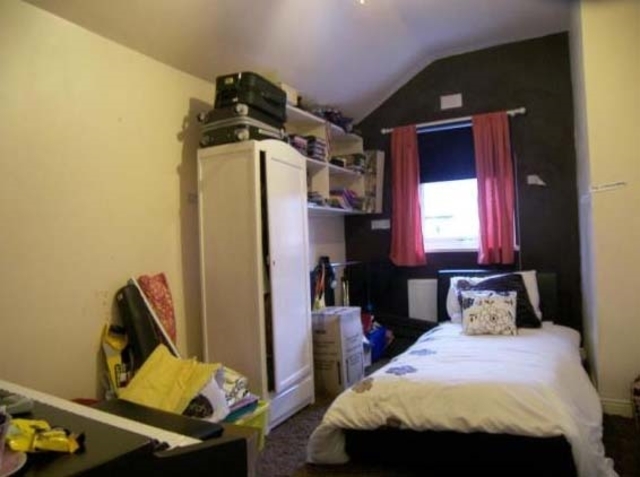  Image of 3 bedroom End of Terrace for sale in Castleford Road Sparkhill Birmingham B11 at Castleford Sparkhill Birmingham, B11 3SW