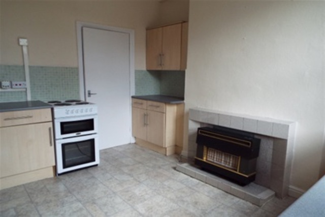  Image of 2 bedroom Terraced house to rent in Cemetery Road Normanton WF6 at Normanton, WF6 2EW