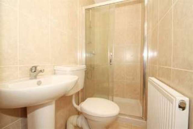  Image of Studio flat to rent in Chamberlayne Road London NW10 at Chamberlayne Road Kensal Rise Kensal Rise, NW10 3ND