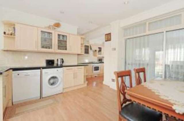  Image of 3 bedroom Semi-Detached house for sale in Cherrydown Avenue London E4 at Chingford  Chingford, E4 8DU