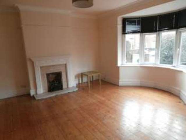  Image of 2 bedroom Flat to rent in Chillingham Road Heaton Newcastle upon Tyne NE6 at Chillingham Road  Newcastle Upon Tyne, NE6 5SD