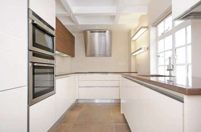  Image of 2 bedroom Apartment for sale in Baker Street London NW1 at Chiltern Court Baker Street London, NW1 5SJ