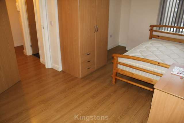  Image of 1 bedroom Flat to rent in City Road Roath Cardiff CF24 at City Rd Roath Cardiff, CF24 3JE