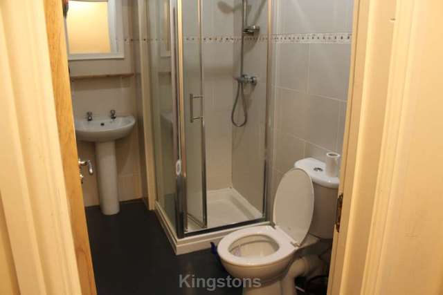 Image of 1 bedroom Flat to rent in City Road Roath Cardiff CF24 at City Rd Roath Cardiff, CF24 3JE