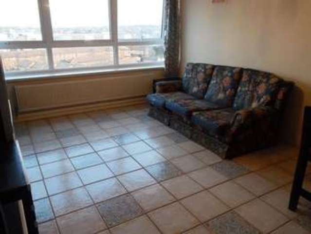  Image of 1 bedroom Flat to rent in Collingwood Road Sutton SM1 at Collingwood Road  SUTTON, SM1 1RX
