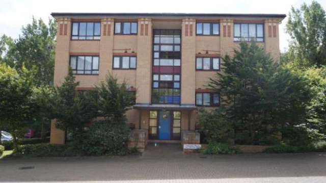  Image of 2 bedroom Flat to rent in Columbia Place Campbell Park Milton Keynes MK9 at Milton Keynes, MK9 4AF