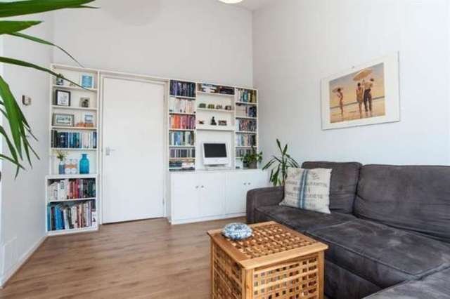  Image of 1 bedroom Flat for sale in Conistone Way London N7 at Islington London Caledonian Road, N7 9DD