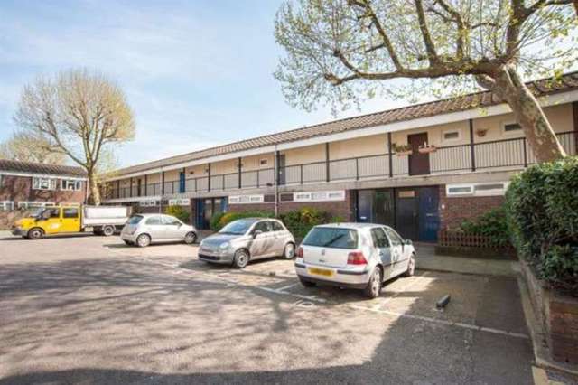  Image of 1 bedroom Flat for sale in Conistone Way London N7 at Islington London Caledonian Road, N7 9DD