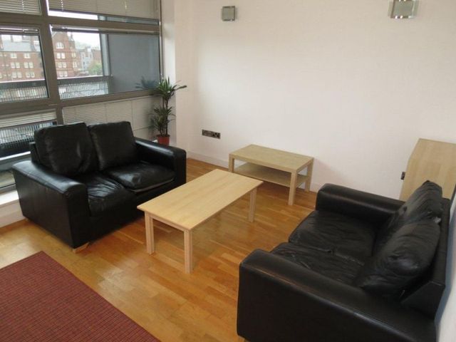  Image of 2 bedroom Apartment to rent in Henry Street Manchester M4 at 1 Henry Street  Manchester City, M4 5DA