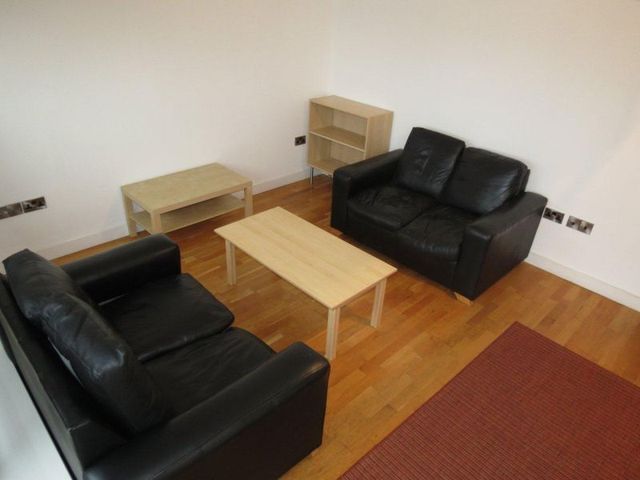  Image of 2 bedroom Apartment to rent in Henry Street Manchester M4 at 1 Henry Street  Manchester City, M4 5DA