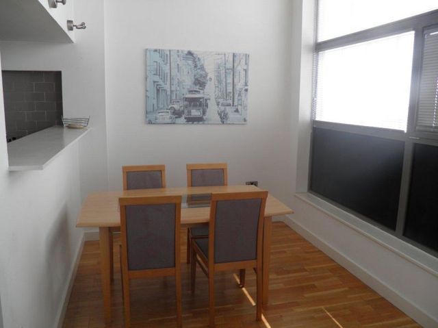  Image of 2 bedroom Apartment to rent in Oldham Road Manchester M4 at 1 Henry Street  Manchester City, M4 5DE