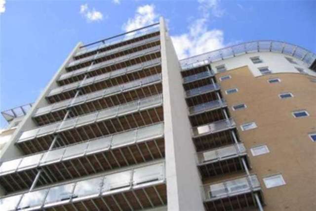  Image of 2 bedroom Flat to rent in Millsands Sheffield S3 at Sheffield, S3 8NR