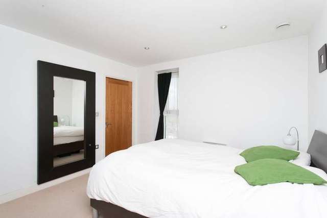  Image of 3 bedroom Apartment for sale in Western Gateway London E16 at Western Gateway  London, E16 1AQ