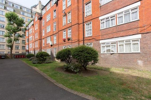  Image of 3 bedroom Flat to rent in Herbrand Street London WC1N at Herbrand Street  London, WC1N 1HQ