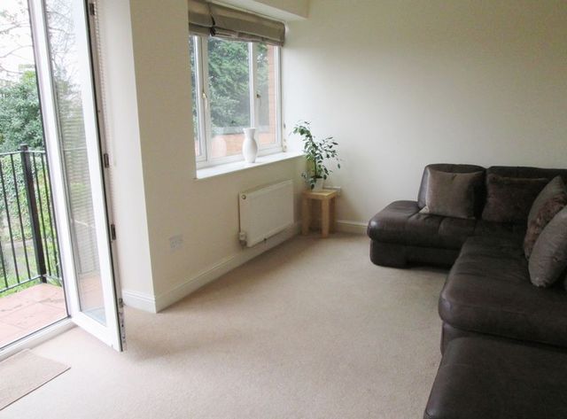  Image of 1 bedroom Flat for sale in Mount Pleasant Batchley Redditch B97 at Mount Pleasant  Redditch, B97 4JT