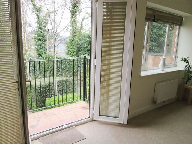  Image of 1 bedroom Flat for sale in Mount Pleasant Batchley Redditch B97 at Mount Pleasant  Redditch, B97 4JT
