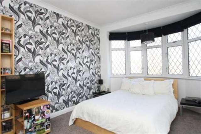  Image of 4 bedroom Detached house to rent in Croft Avenue West Wickham BR4 at West Wickham, BR4 0QJ