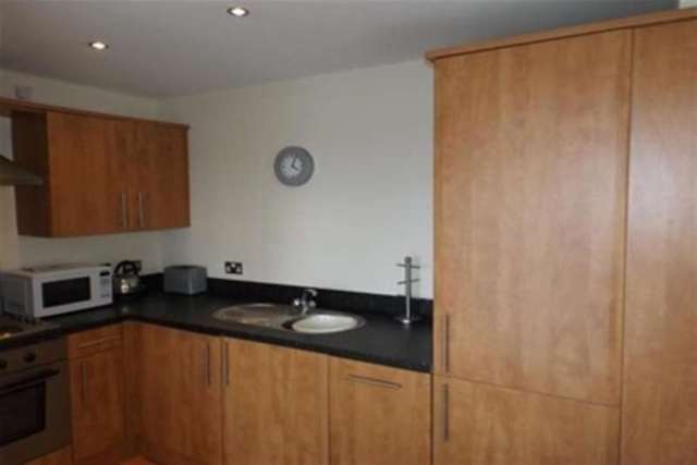  Image of 2 bedroom Flat to rent in Curzon Place Gateshead NE8 at Gateshead, NE8 2ER