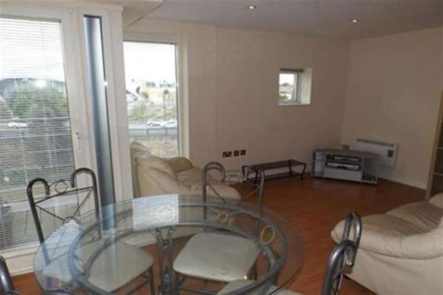  Image of 2 bedroom Flat to rent in Curzon Place Gateshead NE8 at Gateshead, NE8 2ER