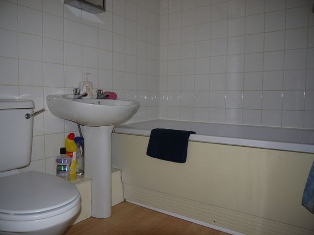  Image of 2 bedroom Detached house to rent in Daisy Street Great Horton Bradford BD7 at Daisy Street  Bradford, BD7 3PL