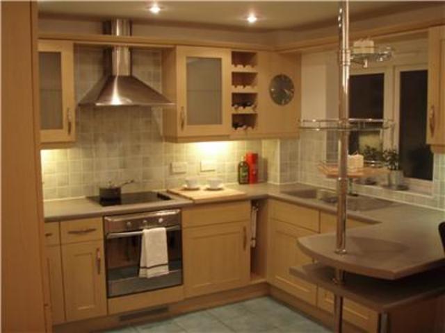  Image of 2 bedroom Flat to rent in Denmark Road Carshalton SM5 at 45 Denmark Road  Surrey, SM5 2HP