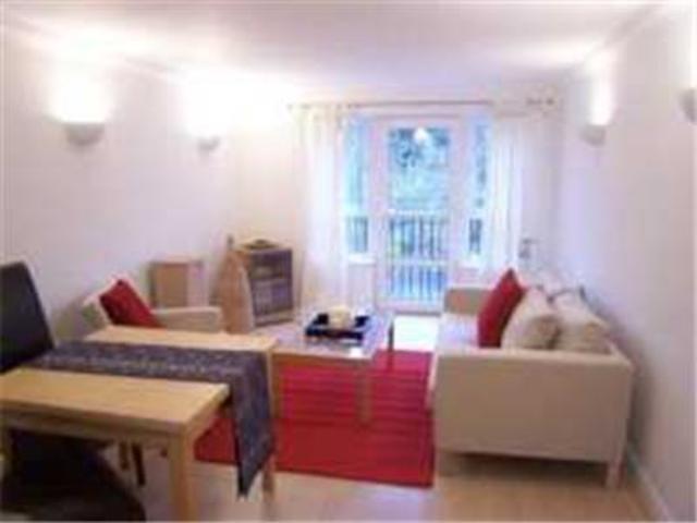  Image of 2 bedroom Flat to rent in Denmark Road Carshalton SM5 at 45 Denmark Road  Surrey, SM5 2HP