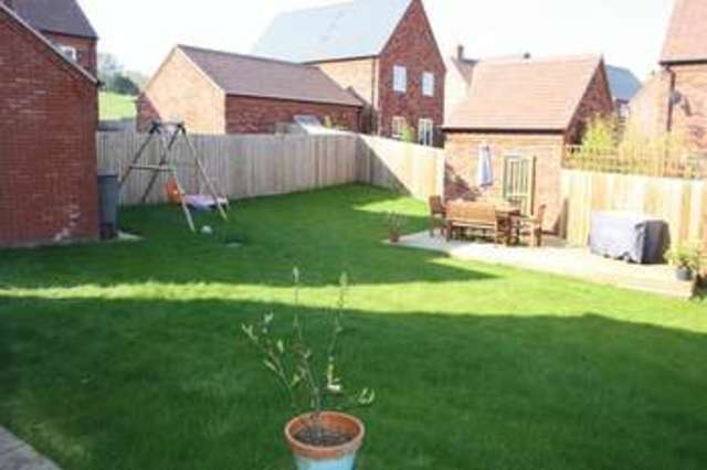  Image of 4 bedroom Detached house for sale in Dowling Drive Pershore WR10 at Dowling Drive  Pershore, WR10 3EF
