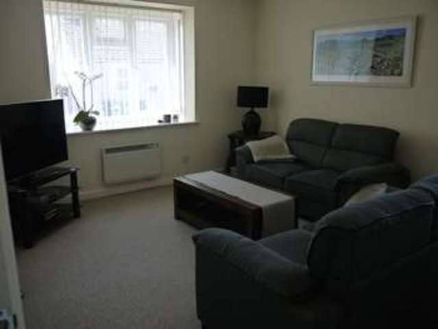  Image of 2 bedroom Flat to rent in Durston Close Street BA16 at Durston Close  Street, BA16 0JU