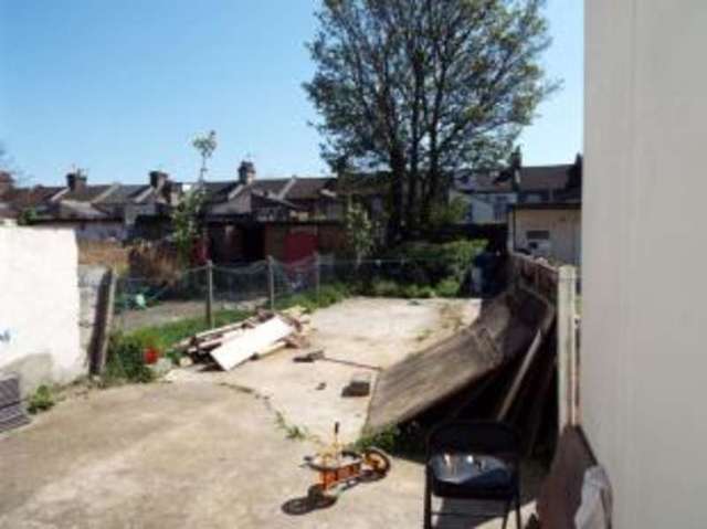  Image of 1 bedroom Flat for sale in Victoria Avenue London E6 at East Ham  Upton Park, E6 1EY