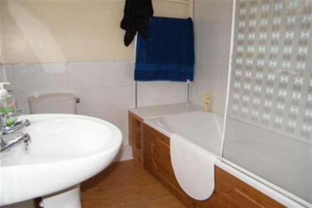  Image of 2 bedroom Detached house to rent in Eastham Street Lancaster LA1 at Lancaster, LA1 3AY