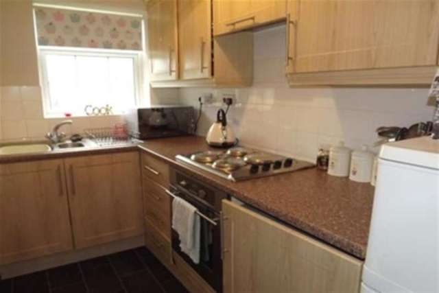  Image of 1 bedroom Flat to rent in Martin Court Eckington Sheffield S21 at Sheffield, S21 4HJ
