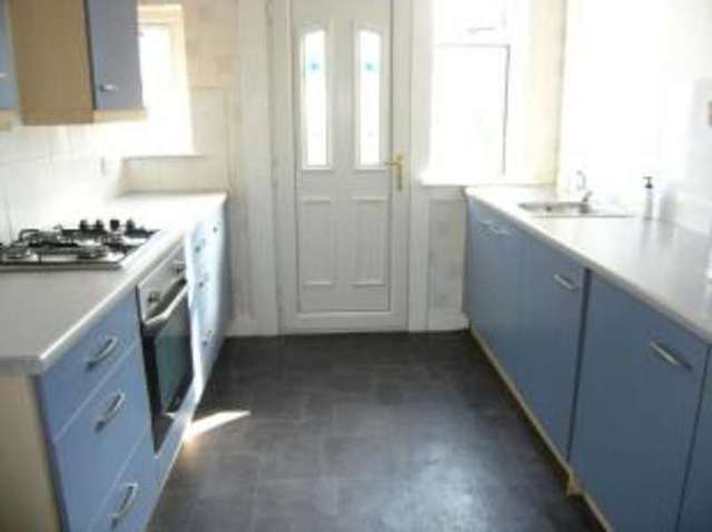  Image of 2 bedroom Terraced house for sale in Edinburgh Road Glasgow G33 at Glasgow Lanarkshire Stepps, G33 3QA
