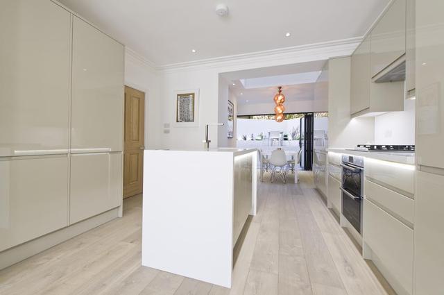  Image of 3 bedroom Flat for sale in Elgin Avenue London W9 at Elgin Avenue  London, W9 3PR
