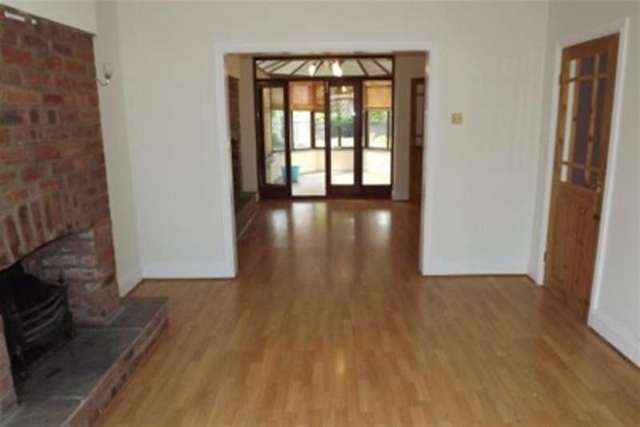  Image of 3 bedroom Detached house to rent in Elm Road Winwick Warrington WA2 at Warrington, WA2 9TW