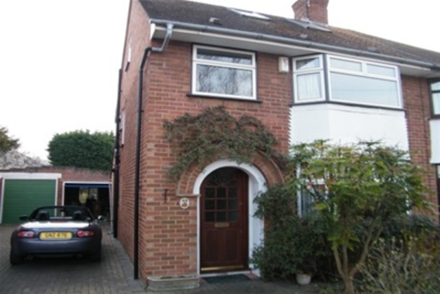  Image of 4 bedroom Detached house to rent in Elms Drive Marston Oxford OX3 at Oxford, OX3 0NN