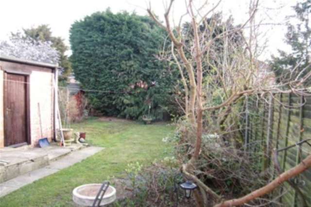  Image of 4 bedroom Detached house to rent in Elms Drive Marston Oxford OX3 at Oxford, OX3 0NN