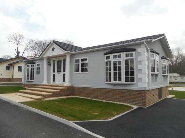  Image of 2 bedroom Detached house for sale in Brooks Green Brooks Green Horsham RH13 at Brooks Green West Sussex Brooks Green, RH13 0TR
