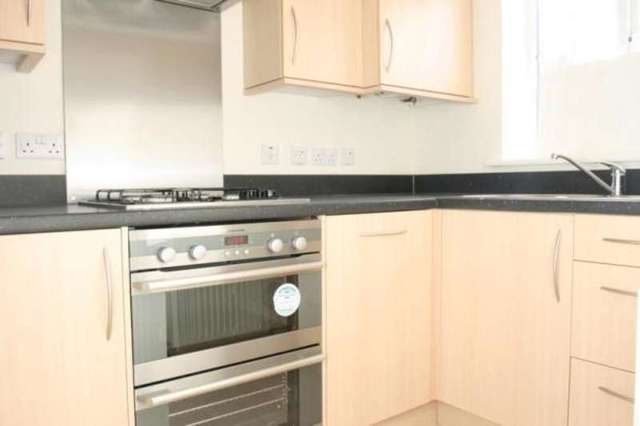  Image of 2 bedroom Detached house to rent in Empress Close Wick Littlehampton BN17 at Littlehampton Wick, BN17 7GZ