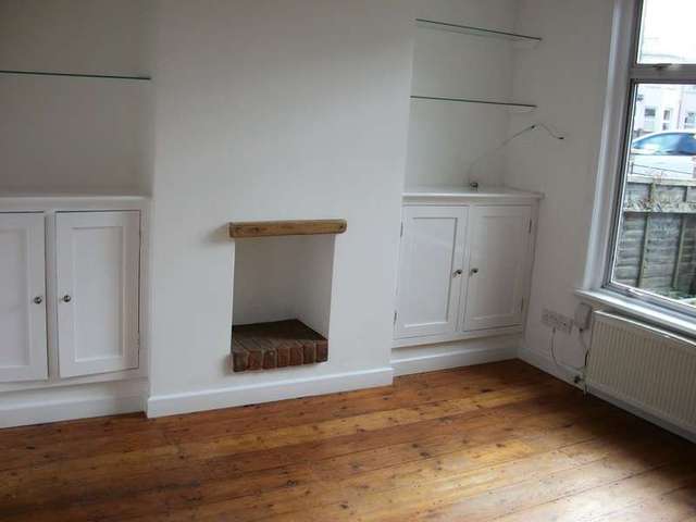  Image of 2 bedroom Terraced house to rent in Exning Road Newmarket CB8 at Newmarket Suffolk, CB8 0AB