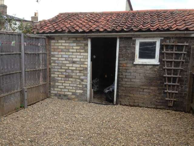  Image of 2 bedroom Terraced house to rent in Exning Road Newmarket CB8 at Newmarket Suffolk, CB8 0AB
