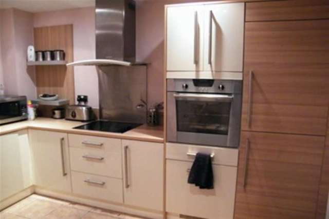  Image of 1 bedroom Flat to rent in Ezel Court Heol Glan Rheidol Cardiff CF10 at Cardiff, CF10 5NS