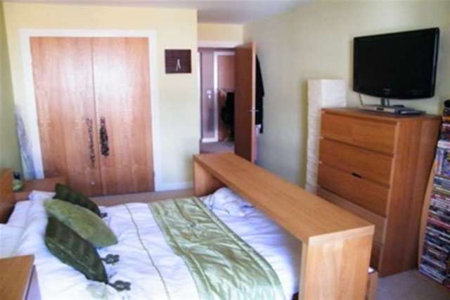  Image of 1 bedroom Flat to rent in Ezel Court Heol Glan Rheidol Cardiff CF10 at Cardiff, CF10 5NS