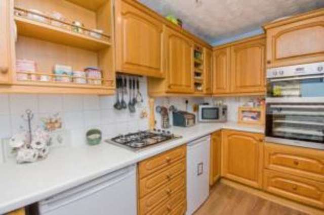  Image of 3 bedroom End of Terrace for sale in Malvern Road Farnborough GU14 at Farnborough Hampshire West Heath, GU14 9JJ