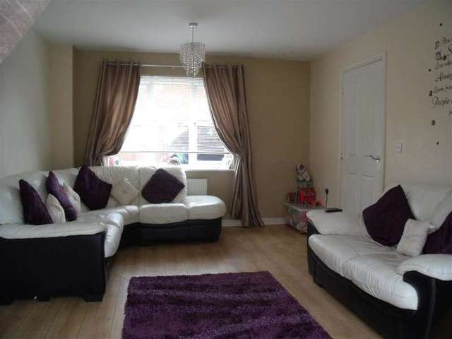  Image of 3 bedroom End of Terrace for sale in Faulkner Gardens Wick Littlehampton BN17 at Littlehampton West Sussex Littlehampton, BN17 6GS