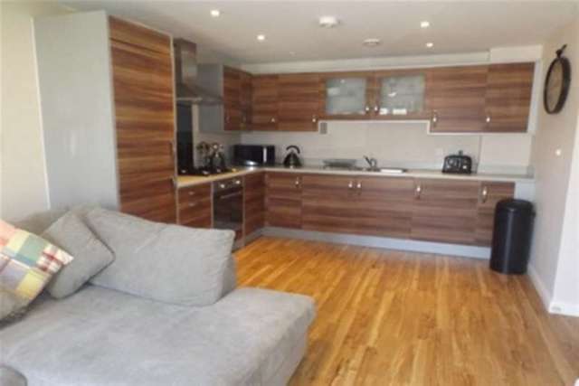  Image of 2 bedroom Flat to rent in Ffordd James Mcghan Cardiff CF11 at Cardiff, CF11 7JT