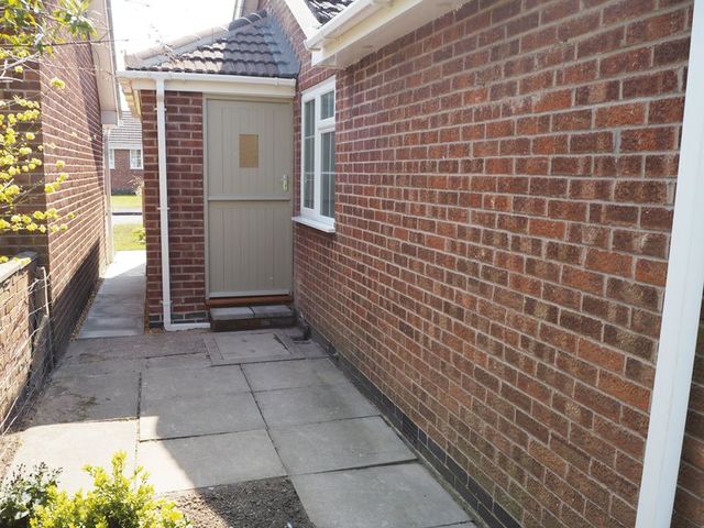  Image of 3 bedroom Detached house for sale in Fisher Close Collingham Newark NG23 at Fisher Close  Collingham, NG23 7SL