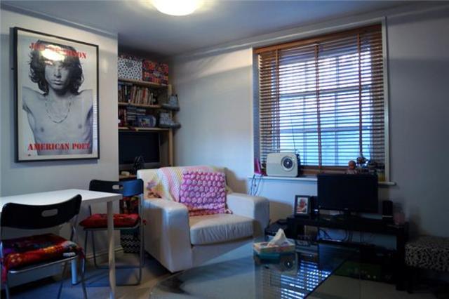  Image of 1 bedroom Flat to rent in St. Georges Terrace Cheltenham GL50 at Gloucestershire, GL50 3PT
