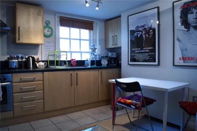  Image of 1 bedroom Flat to rent in St. Georges Terrace Cheltenham GL50 at Gloucestershire, GL50 3PT