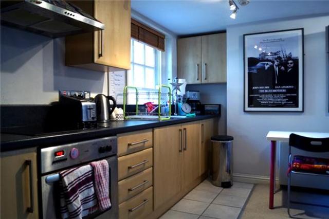 Image of 1 bedroom Flat to rent in St. Georges Terrace Cheltenham GL50 at Gloucestershire, GL50 3PT