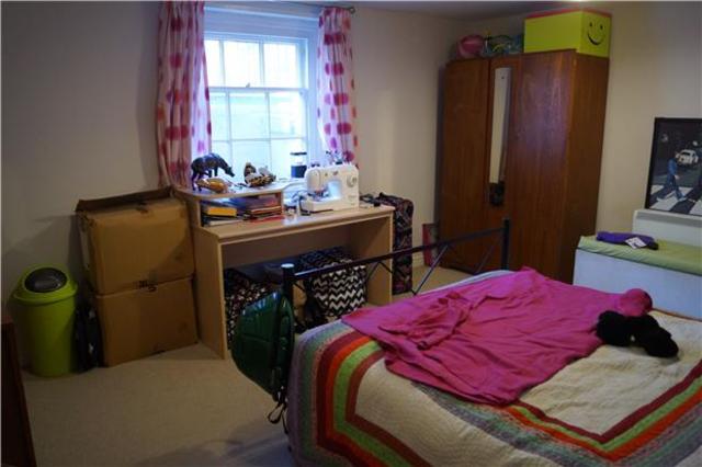  Image of 1 bedroom Flat to rent in St. Georges Terrace Cheltenham GL50 at Gloucestershire, GL50 3PT